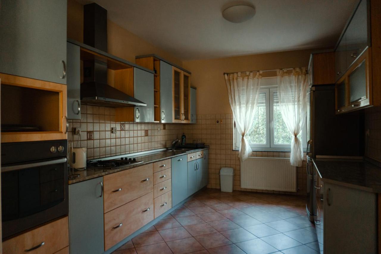 Holiday Home Rozic - Villa With Private Seasonal Heated Pool 莫斯塔尔 外观 照片